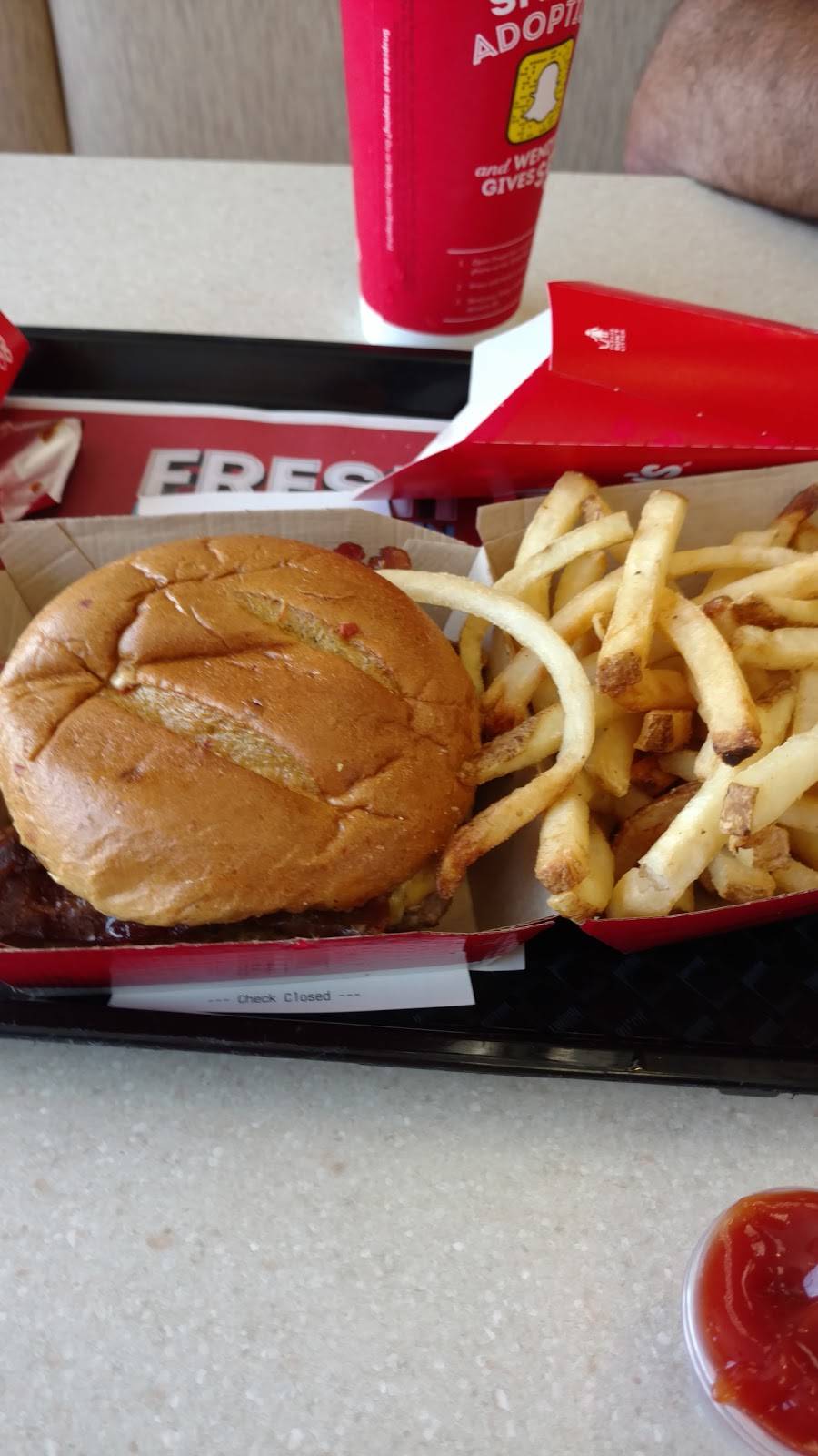 Wendys | restaurant | 914 2nd St, St Marys, WV 26170, USA | 3046842609 OR +1 304-684-2609