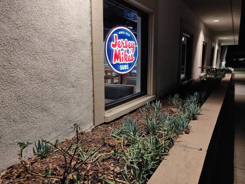 Jersey Mikes Subs | restaurant | 2000 E Avenida De Los Arboles, Thousand Oaks, CA 91362, USA | 8052411818 OR +1 805-241-1818