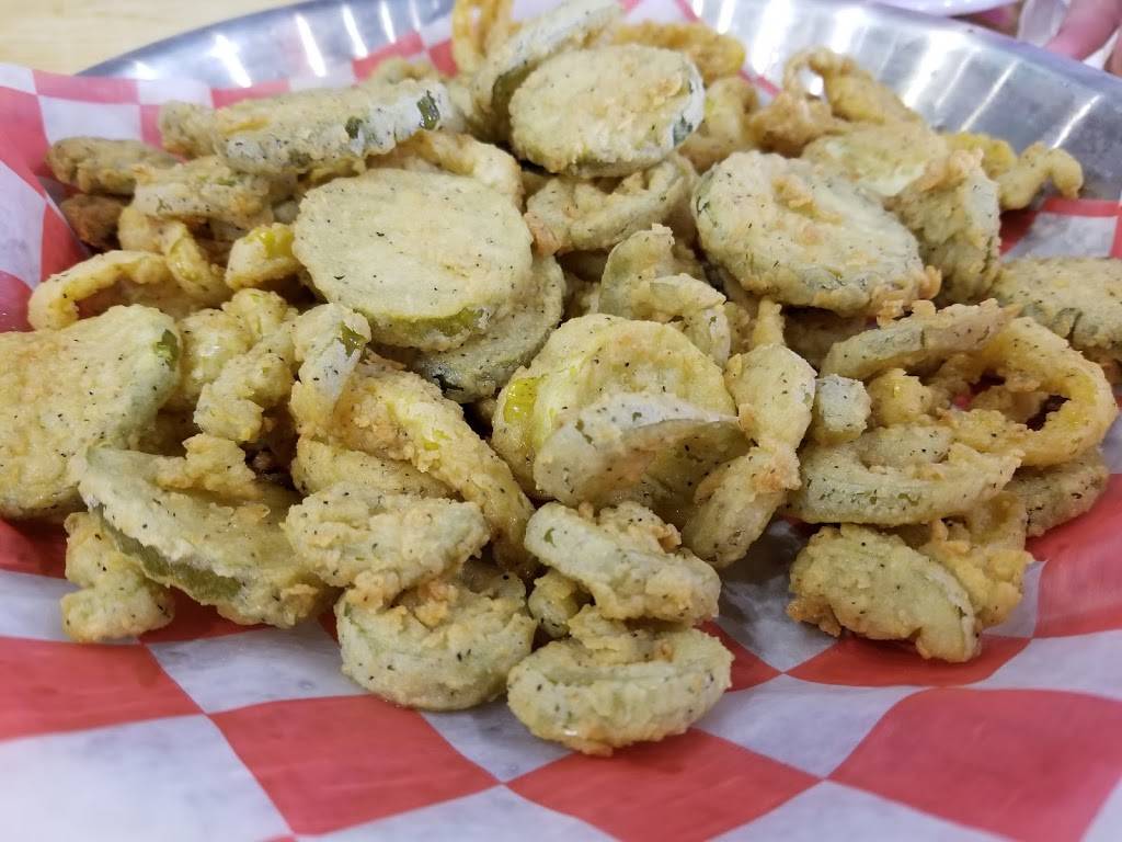 Cluckers Shepherdsville | restaurant | 544 Conestoga Pkwy, Shepherdsville, KY 40165, USA | 5025319188 OR +1 502-531-9188