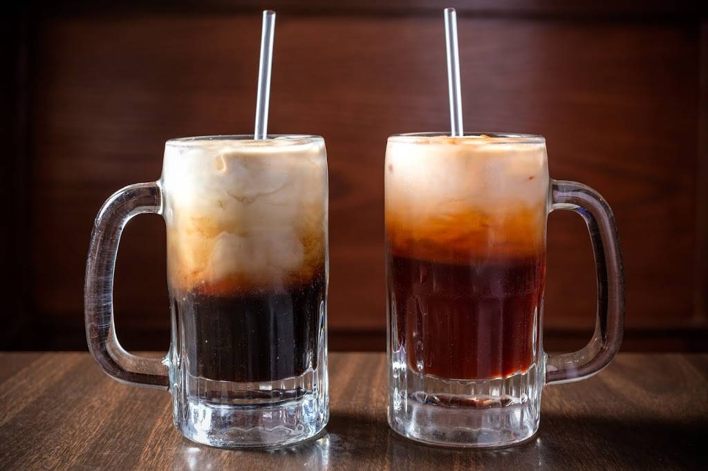 Royal Thai Restaurant | restaurant | 2209 W Montrose Ave, Chicago, IL 60618, USA | 7735090007 OR +1 773-509-0007