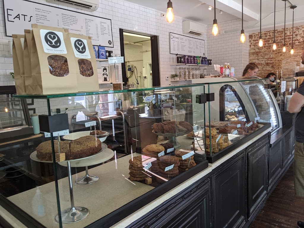 Sweet Simones | bakery | P.O. Box 1114, 40 Bridge St, Richmond, VT 05477, USA | 8024342253 OR +1 802-434-2253