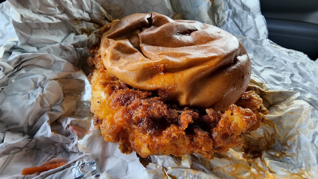 Hot Birdies Chicken | restaurant | 1898 Thomasville Rd, Tallahassee, FL 32303, USA | 8507659184 OR +1 850-765-9184