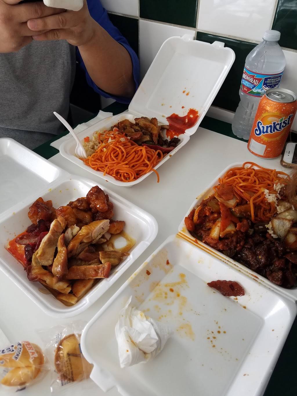 China Wok Express | restaurant | 15751 Bellflower Blvd, Bellflower, CA 90706, USA | 5629257008 OR +1 562-925-7008