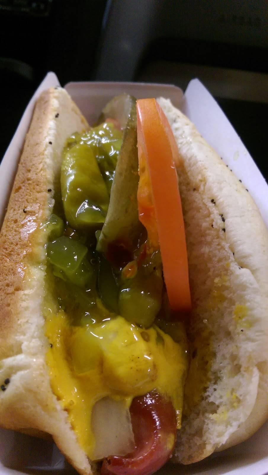 Sonic Drive-In | restaurant | 7989 Bandera Rd, San Antonio, TX 78250, USA | 2105209331 OR +1 210-520-9331