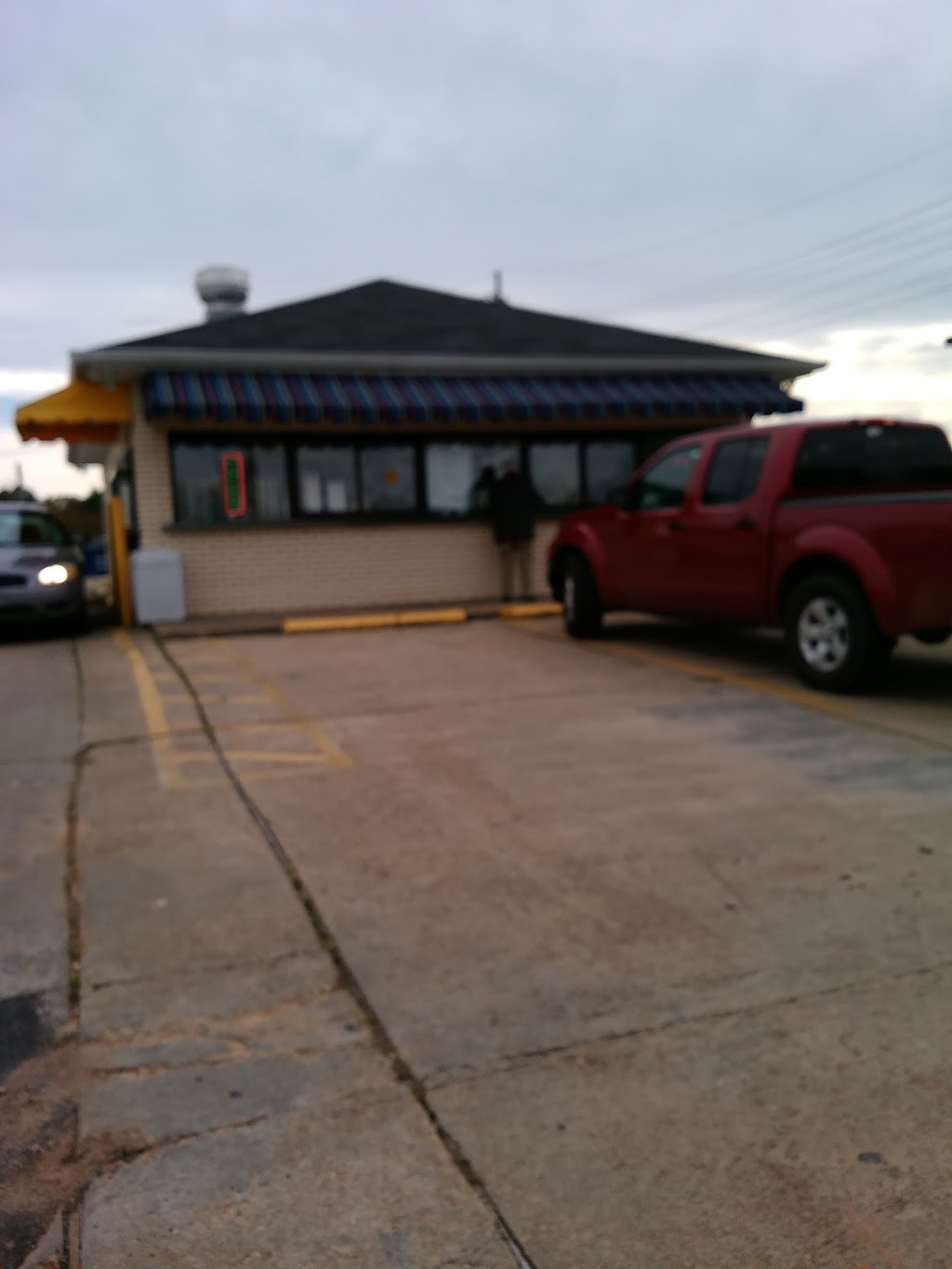 Three Potato More | restaurant | 1600 Metro Dr, Alexandria, LA 71301, USA | 3184874274 OR +1 318-487-4274