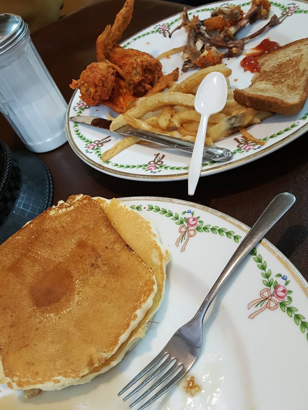 Coney Island Restaurant | restaurant | 495 Orange St, Newark, NJ 07107, USA | 9734843577 OR +1 973-484-3577