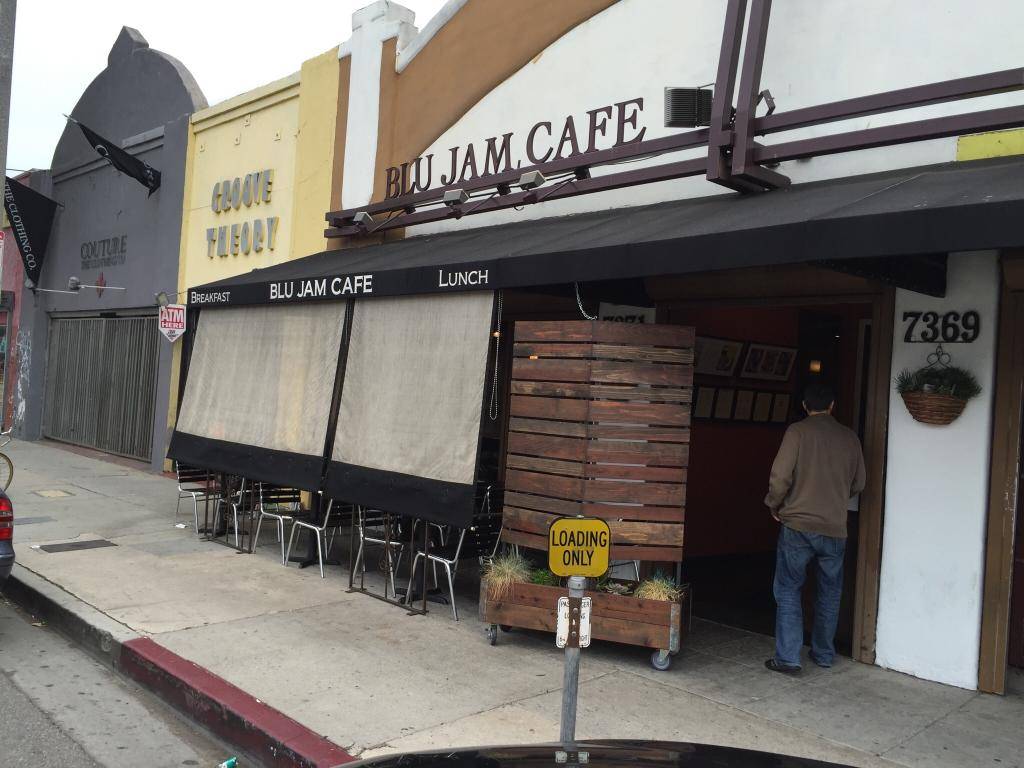 Blu Jam Cafe | cafe | 18700 Ventura Blvd #140, Tarzana, CA 91356, USA | 7472656891 OR +1 747-265-6891