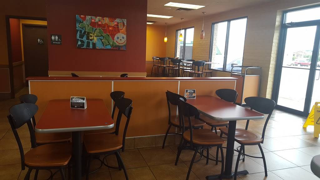 Jack in the Box | restaurant | 1619 Bandera Rd, San Antonio, TX 78228, USA | 2104339714 OR +1 210-433-9714