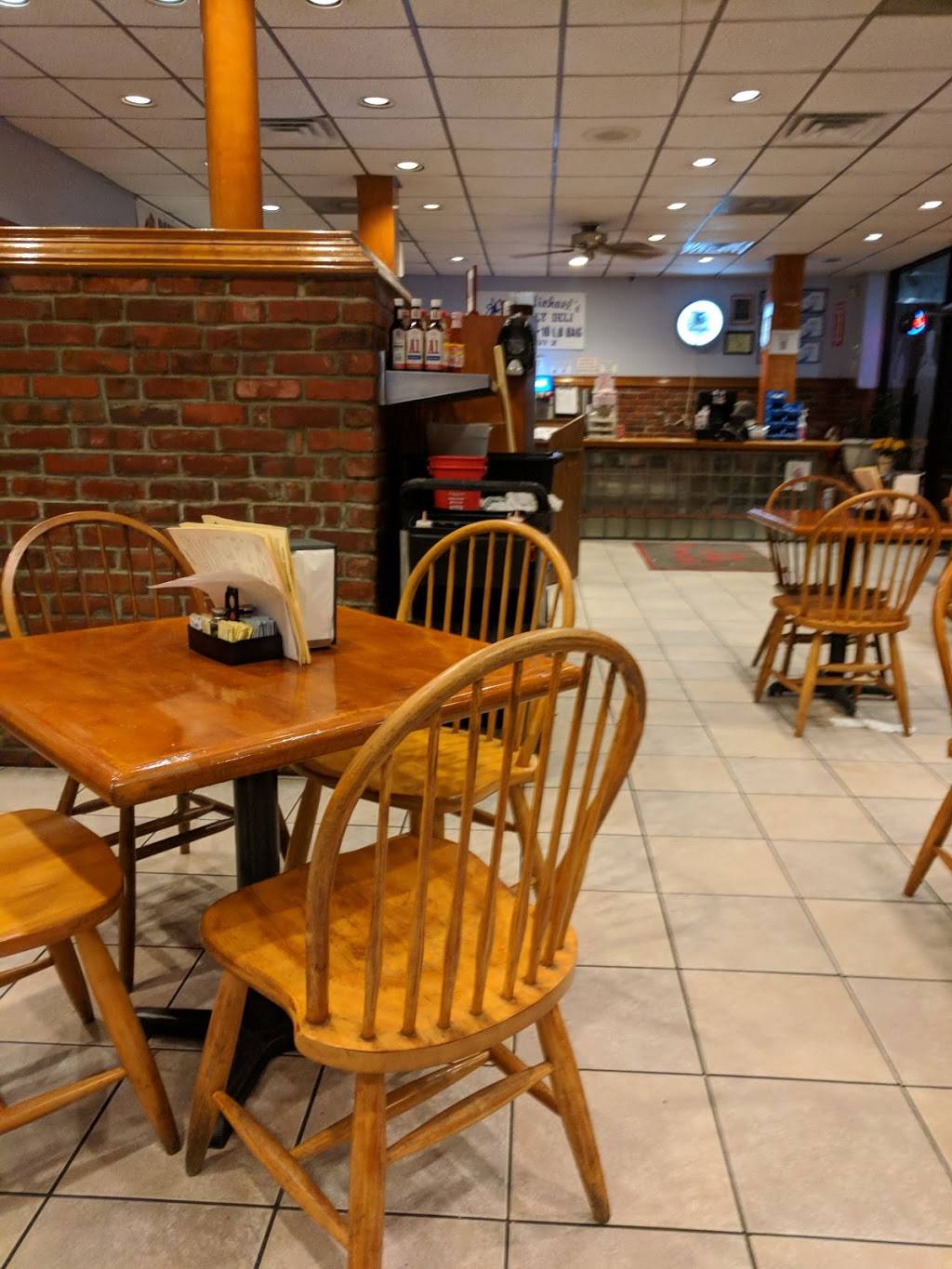 J. Michaels Philly Deli | meal takeaway | 609 Piner Rd, Wilmington, NC 28409, USA | 9103325555 OR +1 910-332-5555