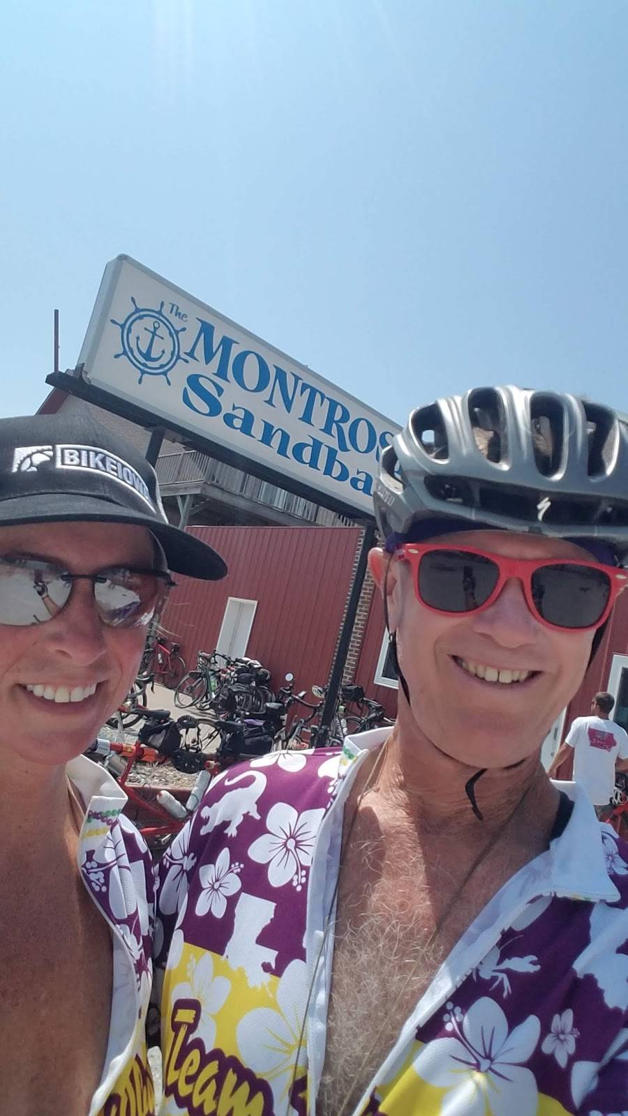 Montrose Sandbar | restaurant | 19 Main St, Montrose, IA 52639, USA | 3194637293 OR +1 319-463-7293