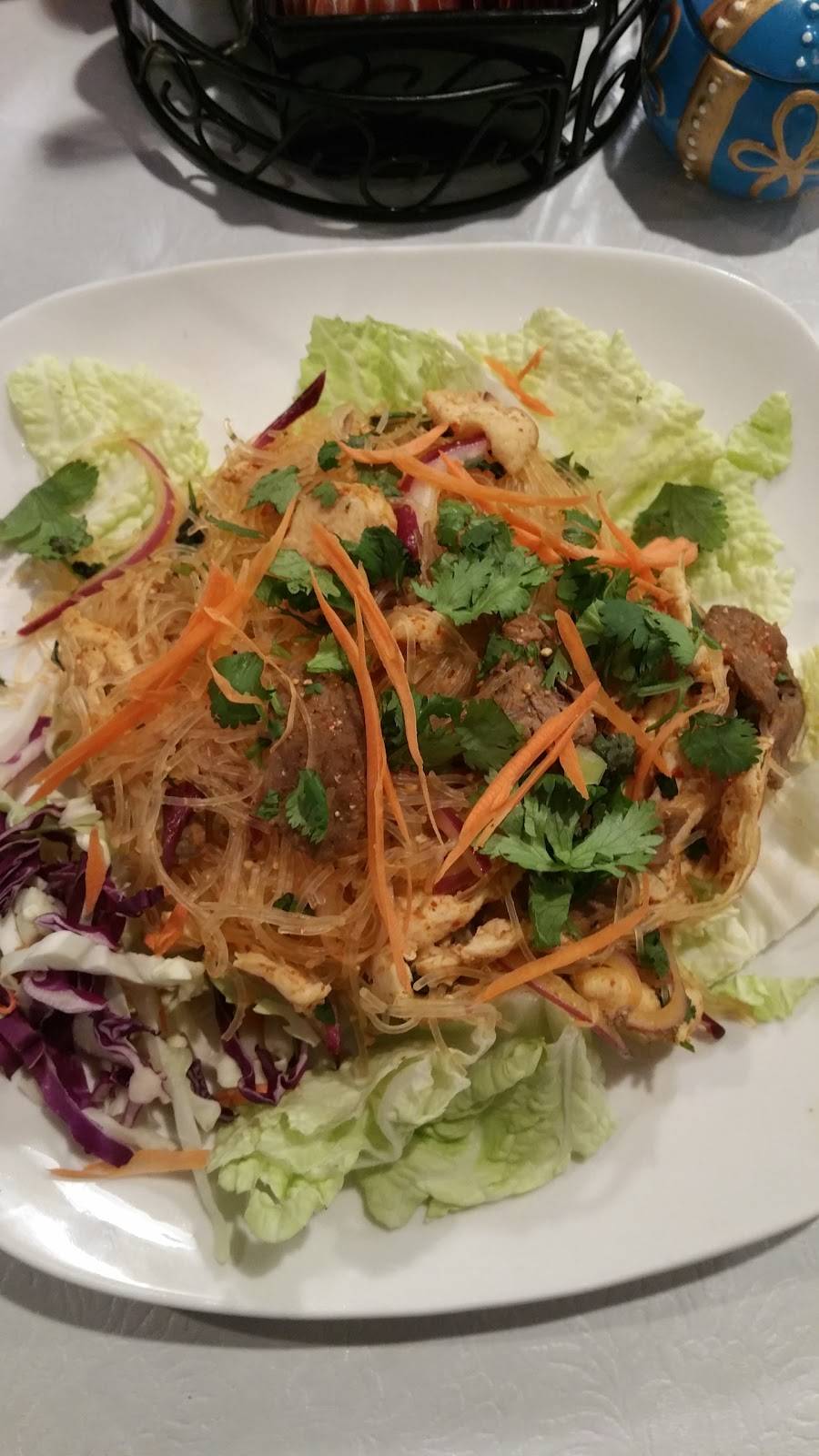 Sawadee Thai Cuisine | restaurant | 351-399 Deal St, Hinesville, GA 31313, USA | 9123204712 OR +1 912-320-4712