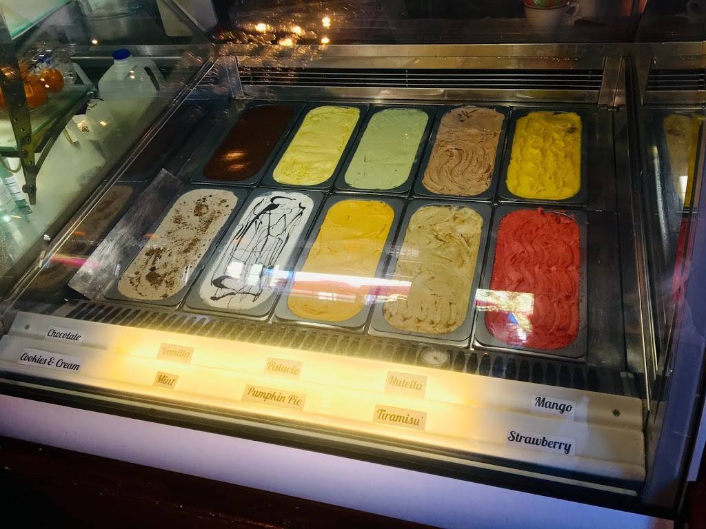 Dolce Bacio Gelato & Desserts | bakery | 2207 E Cesar Chavez St, Austin, TX 78702, USA | 5129454542 OR +1 512-945-4542