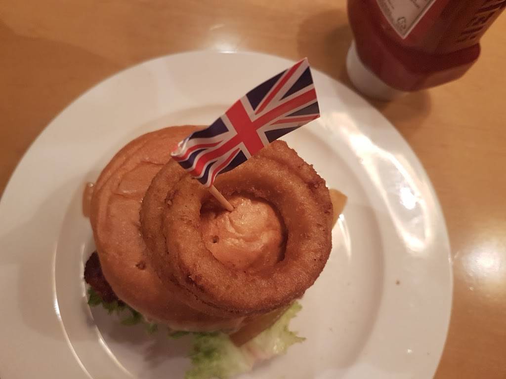 The Fox: A Firkin Pub | restaurant | 51 Eglinton Ave E, Toronto, ON M4P 1G7, Canada | 4164800200 OR +1 416-480-0200