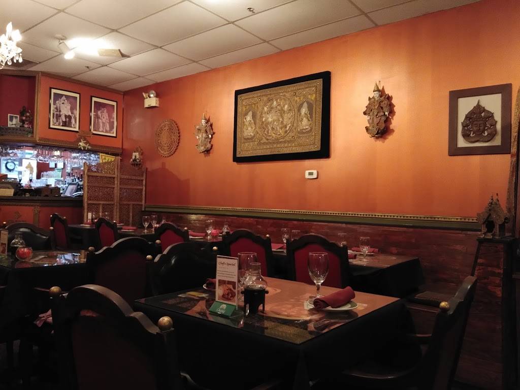 The Bangkok Village Restaurant | restaurant | 22 E Chicago Ave #122, Naperville, IL 60540, USA | 6303699757 OR +1 630-369-9757