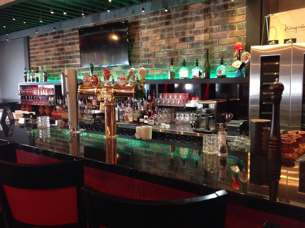 Brasa Grill | restaurant | 210 Rue Brock, Drummondville, QC J2C 1M3, Canada | 8198503338 OR +1 819-850-3338