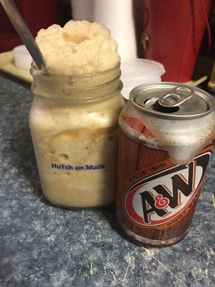 Hutch on Main | restaurant | 219 Main St, New Castle, VA 24127, USA | 5408648824 OR +1 540-864-8824