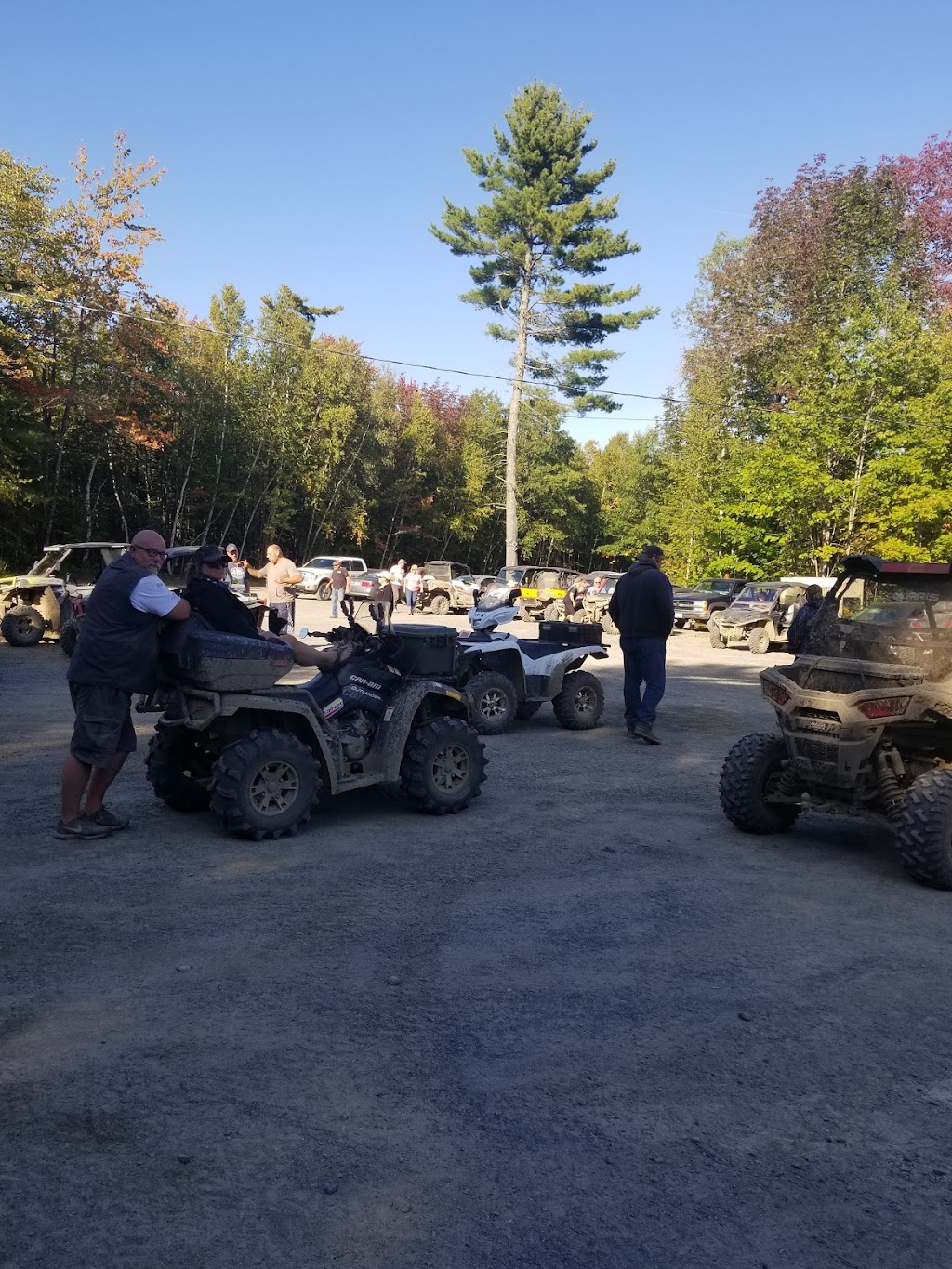 Wildwoods Trailside Cabins | restaurant | 125 Russell Rd, Brownville, ME 04414, USA | 2079650000 OR +1 207-965-0000