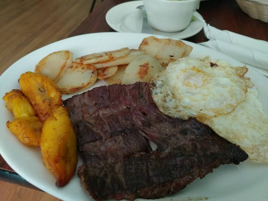 Laguna Gourmet | restaurant | 10 Cross St, White Plains, NY 10606, USA | 9142851610 OR +1 914-285-1610