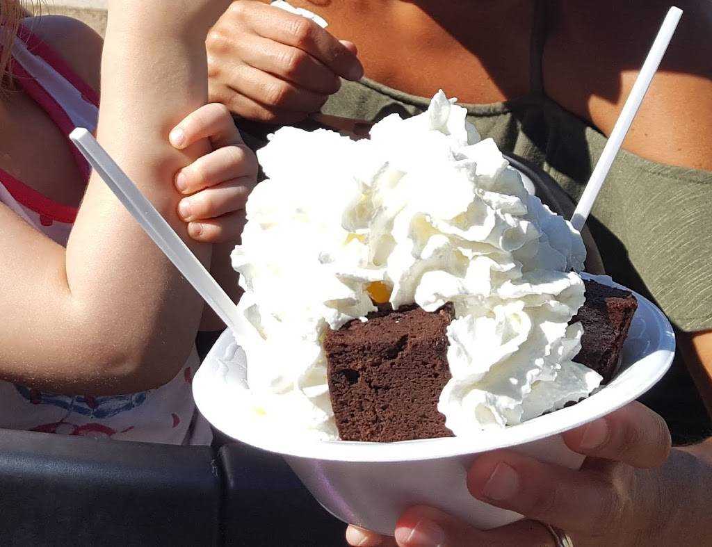 Malibu Moos Frozen Griddle | restaurant | 4151 Maple St, Fish Creek, WI 54212, USA | 9208681188 OR +1 920-868-1188