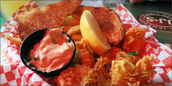 The 1029 Bar | restaurant | 1029 Marshall St NE, Minneapolis, MN 55413, USA | 6123794322 OR +1 612-379-4322