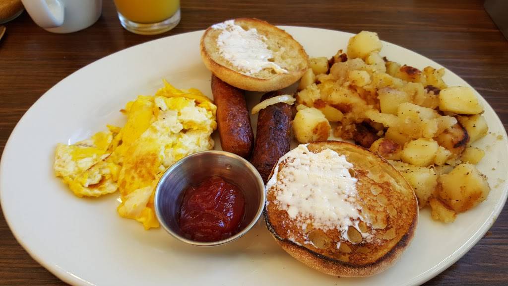 First Watch - Banyan & Gulf Shore | restaurant | 225 Banyan Blvd #100, Naples, FL 34102, USA | 2394340005 OR +1 239-434-0005