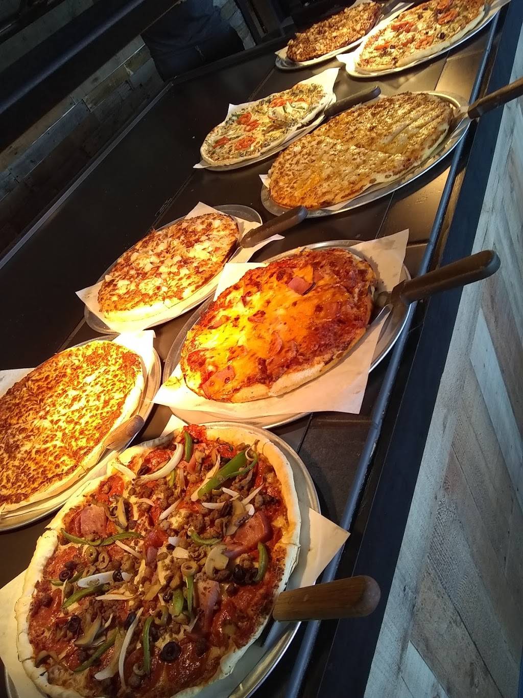 In/Out Pizza Maryville | restaurant | 501 N Cusick St, Maryville, TN 37804, USA | 8652685565 OR +1 865-268-5565