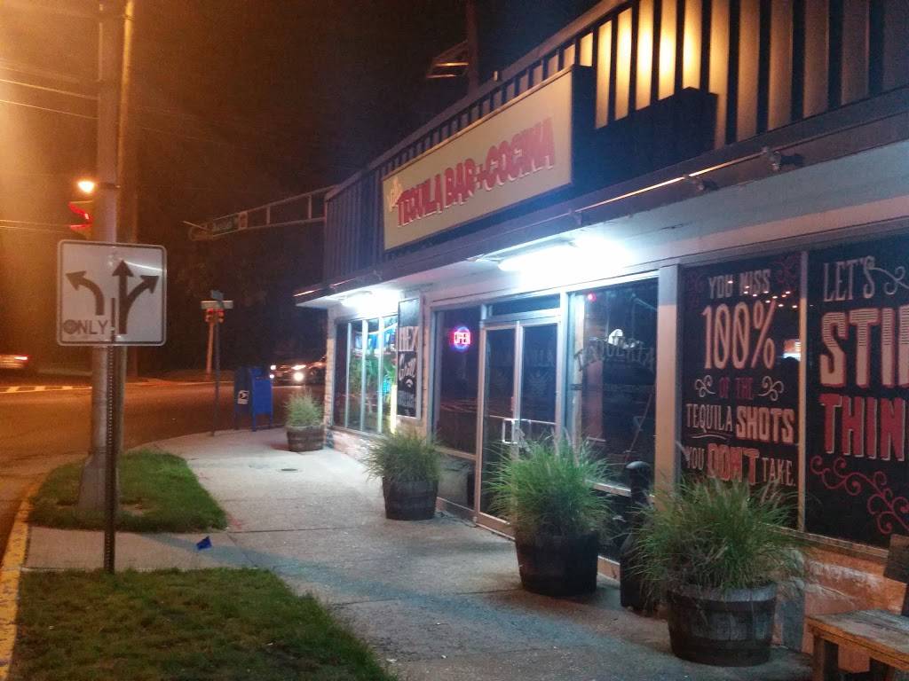 Johnny Tequilas Bar + Cocina | night club | 2446, 586 Raritan Rd, Roselle, NJ 07203, USA | 9082410600 OR +1 908-241-0600