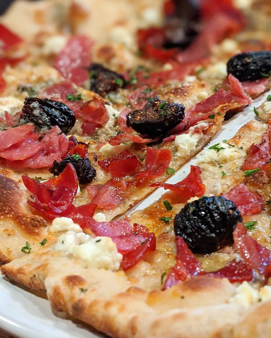 The Boiler Room Restaurant | restaurant | 1 N Haven St Building E, Baltimore, MD 21224, USA | 4108781987 OR +1 410-878-1987