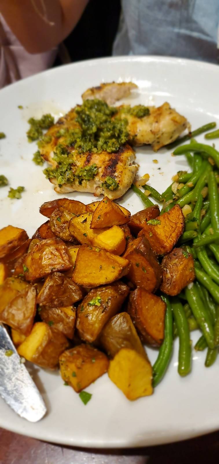 Tabella Italian Restaurant | restaurant | 3720 Hardy St #23A, Hattiesburg, MS 39402, USA | 6012555488 OR +1 601-255-5488