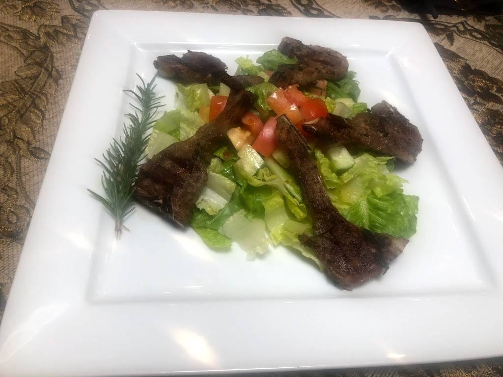 Hat Ngo Bistro | restaurant | 10742 Westminster Ave, Garden Grove, CA 92843, USA | 7144626018 OR +1 714-462-6018