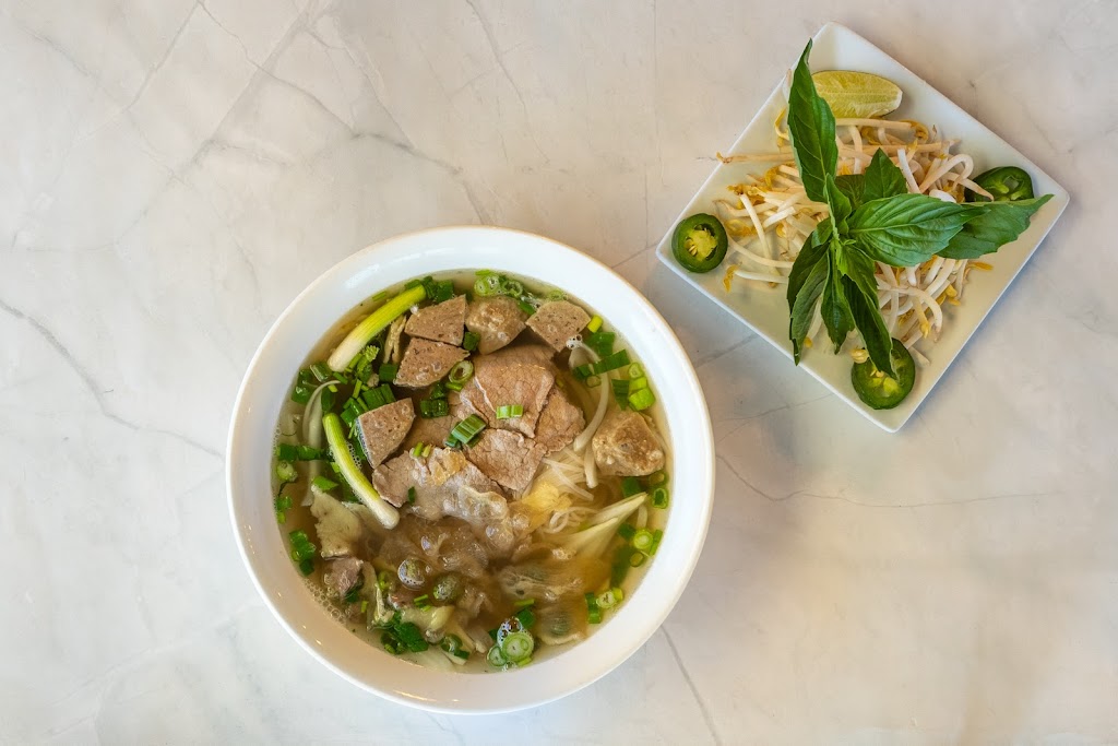 Pho Na Vietnamese Cuisine (New Braunfels, Texas) | restaurant | 272 FM306 #128, New Braunfels, TX 78130, USA | 8303024578 OR +1 830-302-4578