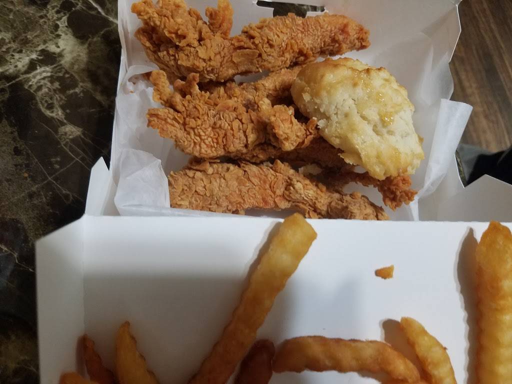 Churchs Chicken | restaurant | 10545 Harry Hines Blvd, Dallas, TX 75220, USA | 2143512403 OR +1 214-351-2403