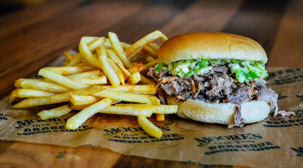 Moores Olde Tyme Barbeque Chicken & Seafood | restaurant | 5069 Hwy 70 W, Morehead City, NC 28557, USA | 2522224744 OR +1 252-222-4744