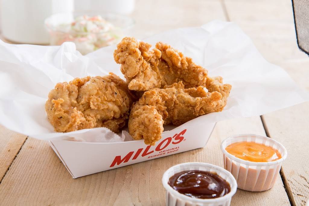 Milos Hamburgers | restaurant | 1449 Montgomery Hwy, Vestavia Hills, AL 35216, USA | 2058236456 OR +1 205-823-6456