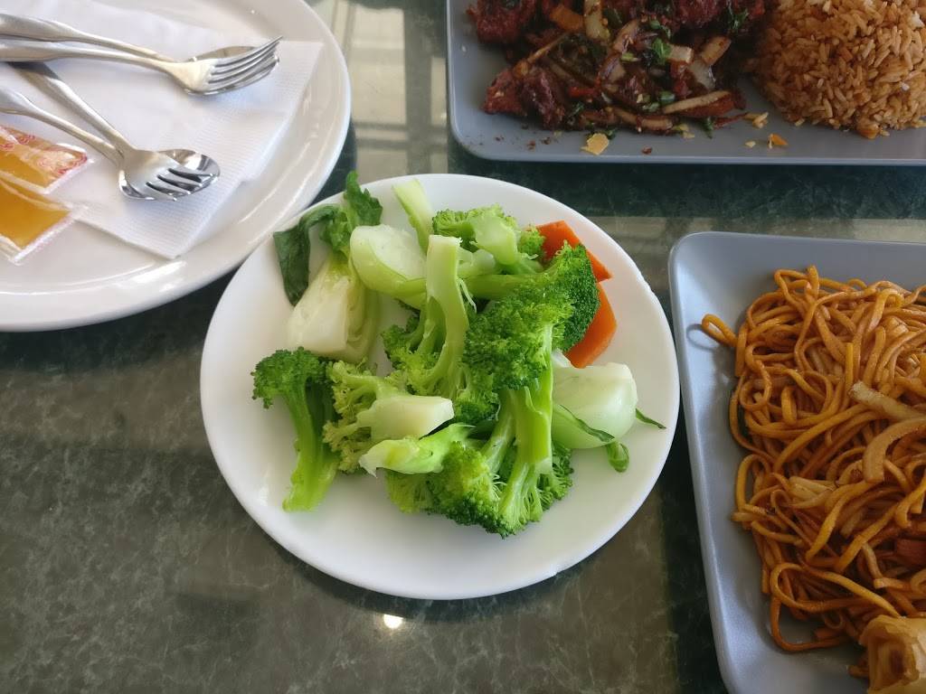 Hakka No.1 Restaurant | restaurant | 2440 Finch Ave W, North York, ON M9M 2E1, Canada | 4167438088 OR +1 416-743-8088