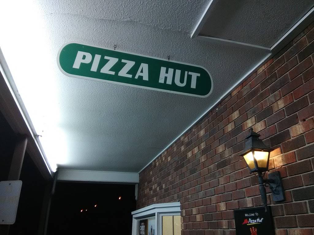 Pizza Hut | meal takeaway | 4011 Brainerd Rd Ste A1, Chattanooga, TN 37411, USA | 4236983500 OR +1 423-698-3500