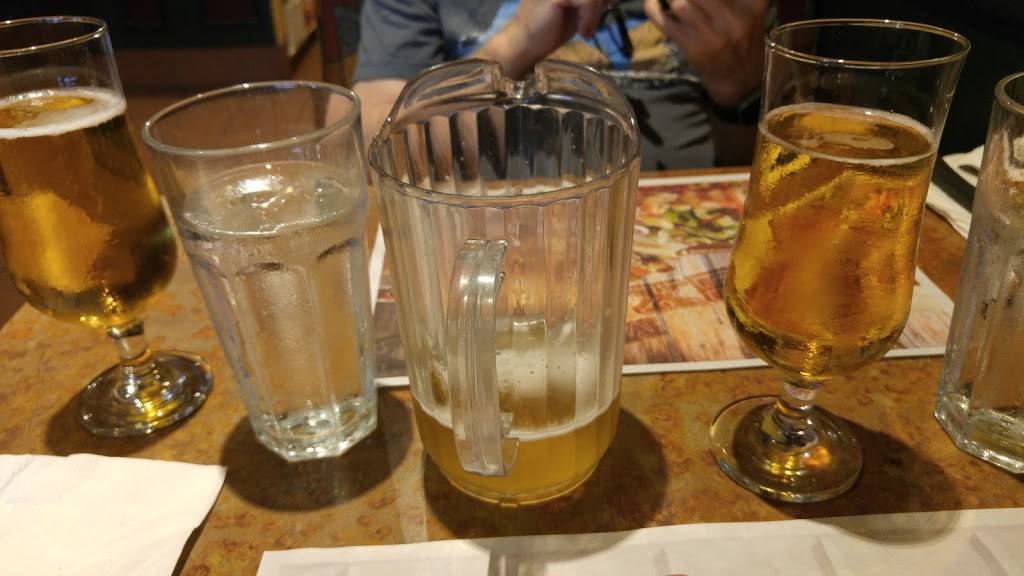 Mikes | restaurant | 4750 Boul Gene-H.-Kruger, Trois-Rivières, QC G9A 4N1, Canada | 8196930003 OR +1 819-693-0003