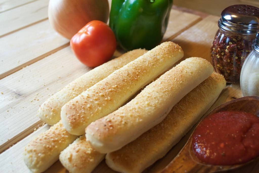 Pompeiis | restaurant | 751 Michigan Ave, Baldwin, MI 49304, USA | 2317452727 OR +1 231-745-2727