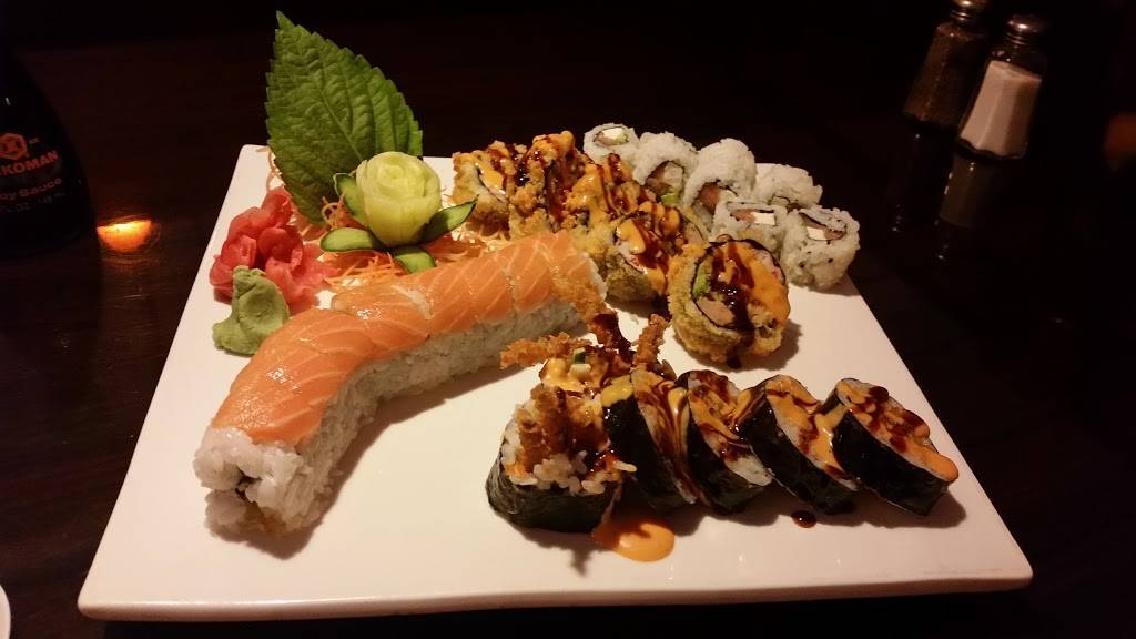 Happy Family Chinese Food And Sushi Bar | restaurant | 103 W Courthouse Square, Cumming, GA 30040, USA | 4706957233 OR +1 470-695-7233