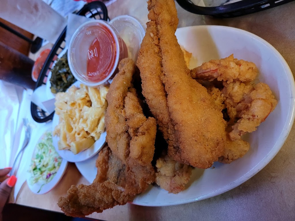 Catfish Deweys | restaurant | 4003 N Andrews Ave, Fort Lauderdale, FL 33309, USA | 9545665333 OR +1 954-566-5333