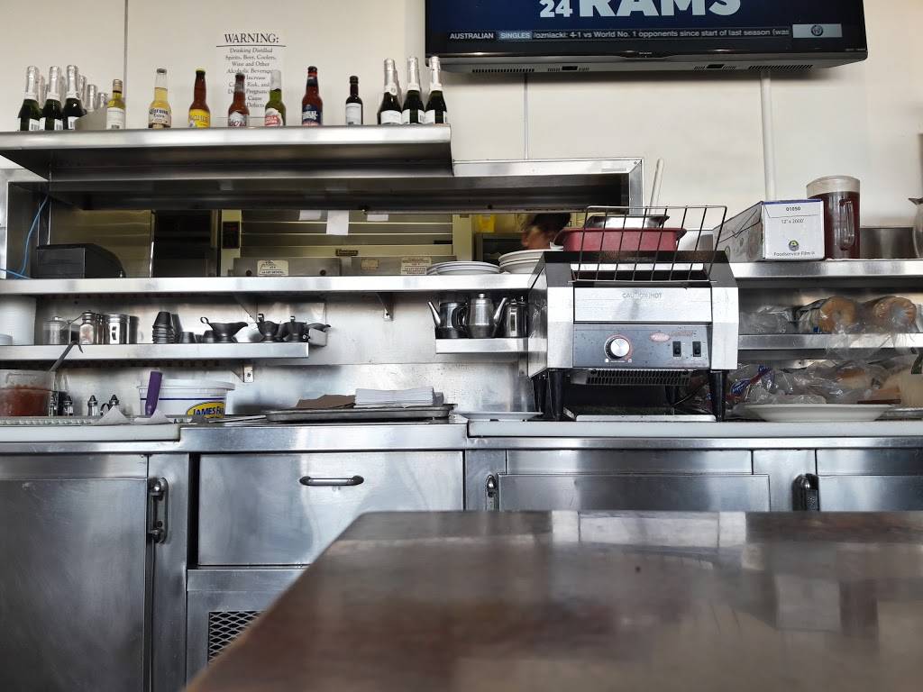 The Small Cafe | restaurant | 5656 E 2nd St, Long Beach, CA 90803, USA | 5624340226 OR +1 562-434-0226