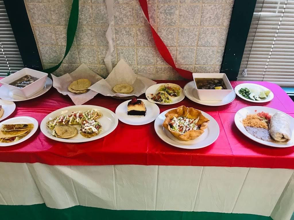 El Sabroso | restaurant | 320 Cedar St, Chillicothe, IL 61523, USA | 3092748202 OR +1 309-274-8202