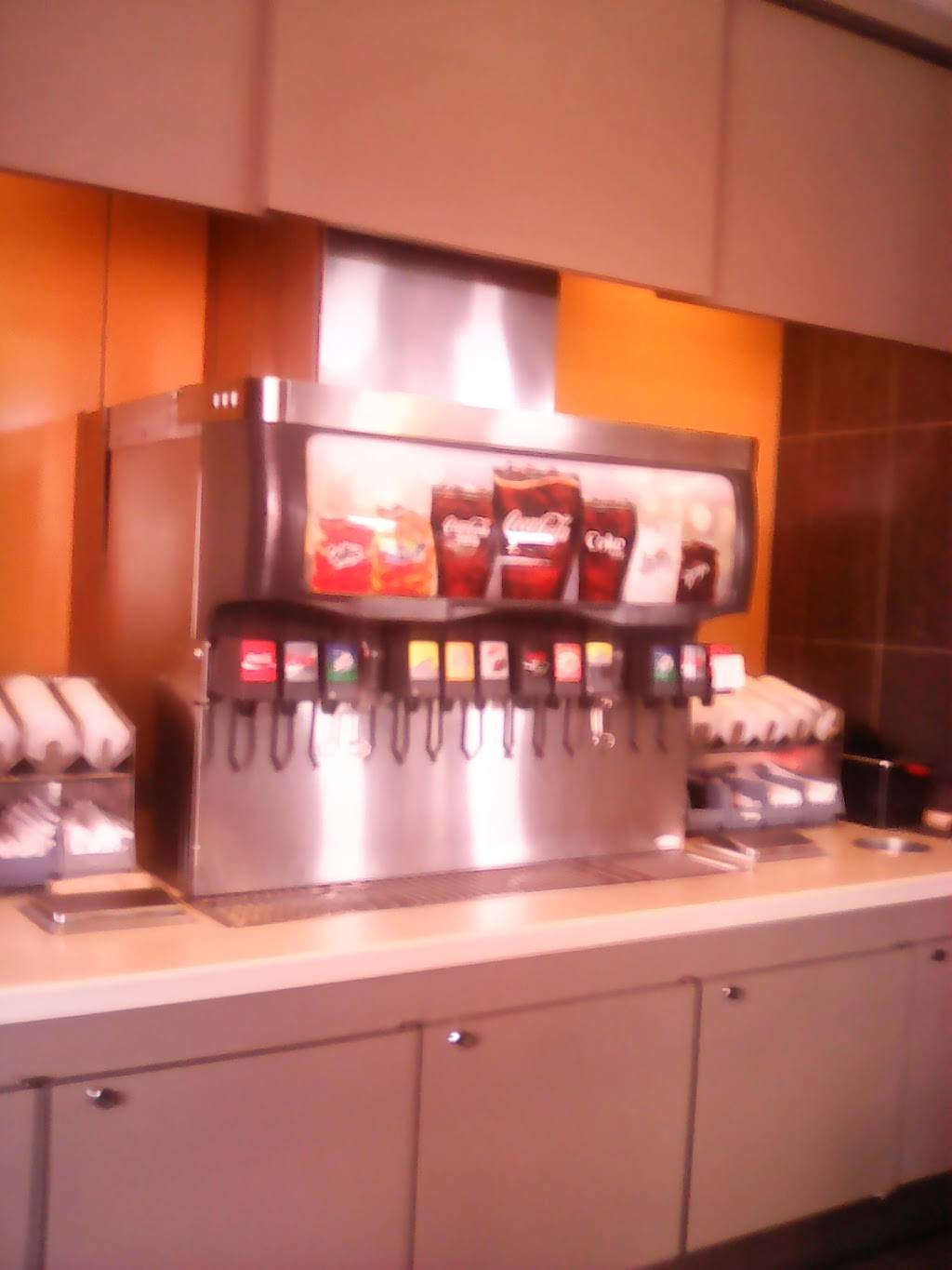 McDonalds | cafe | 182 Rue Principale S, Maniwaki, QC J9E 1Z9, Canada | 8194410919 OR +1 819-441-0919