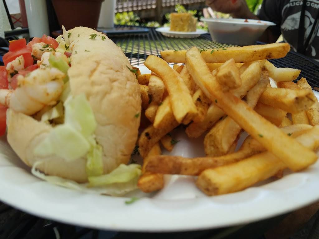 Lucy Bells | restaurant | 111 Benjies Point Rd, Daufuskie Island, SC 29915, USA | 8433416477 OR +1 843-341-6477