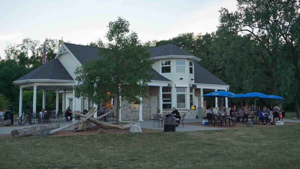 Ferchs Beachside Grille | restaurant | 2299 Grant Park Dr, South Milwaukee, WI 53172, USA | 4142157950 OR +1 414-215-7950