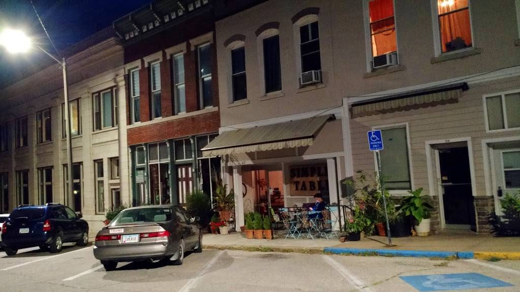 Simple Table | restaurant | 617 7th St, Fort Madison, IA 52627, USA | 3193728824 OR +1 319-372-8824