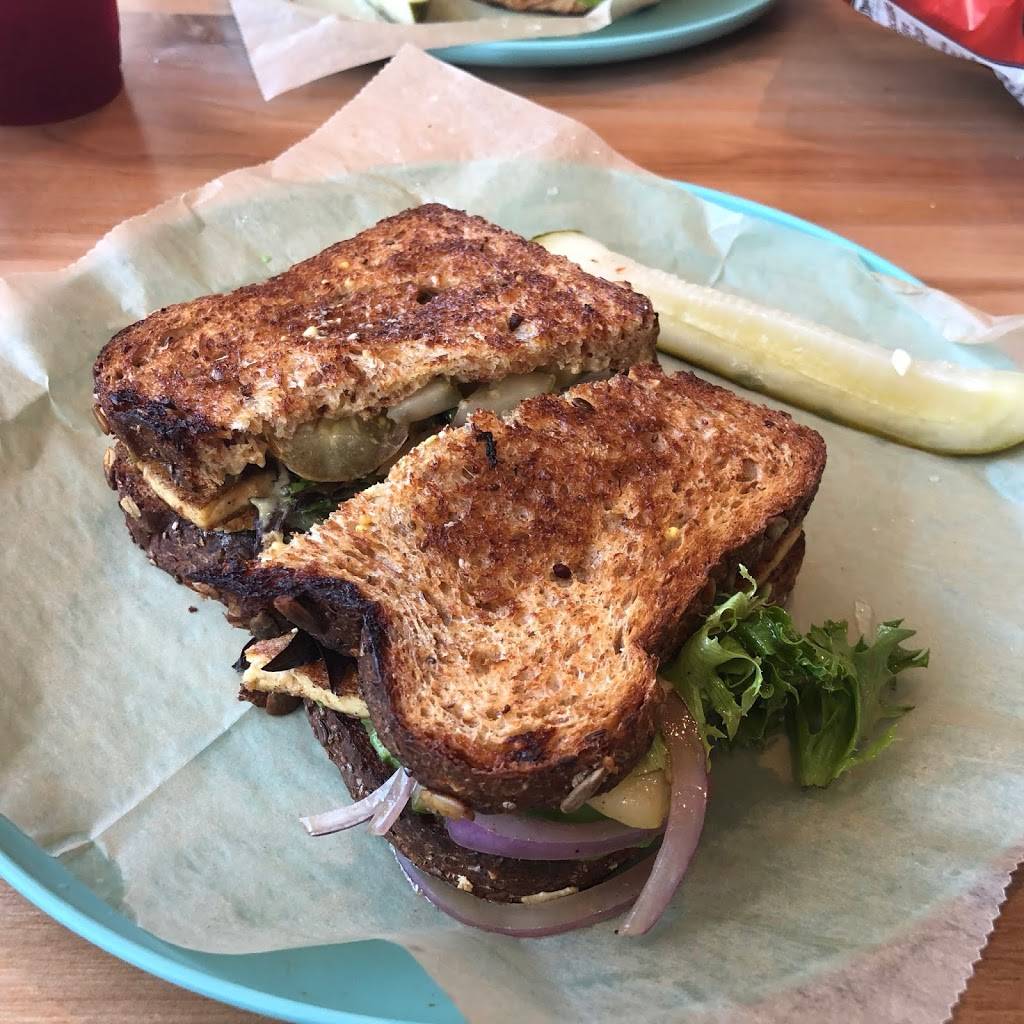 Devour | restaurant | 352 Main St #3, Falmouth, MA 02540, USA | 5085405900 OR +1 508-540-5900