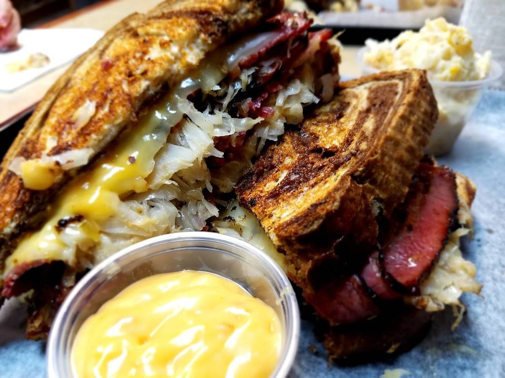 VigsKC BBQ Restaurant | restaurant | 100 S 2nd St, Odessa, MO 64076, USA | 8167191167 OR +1 816-719-1167