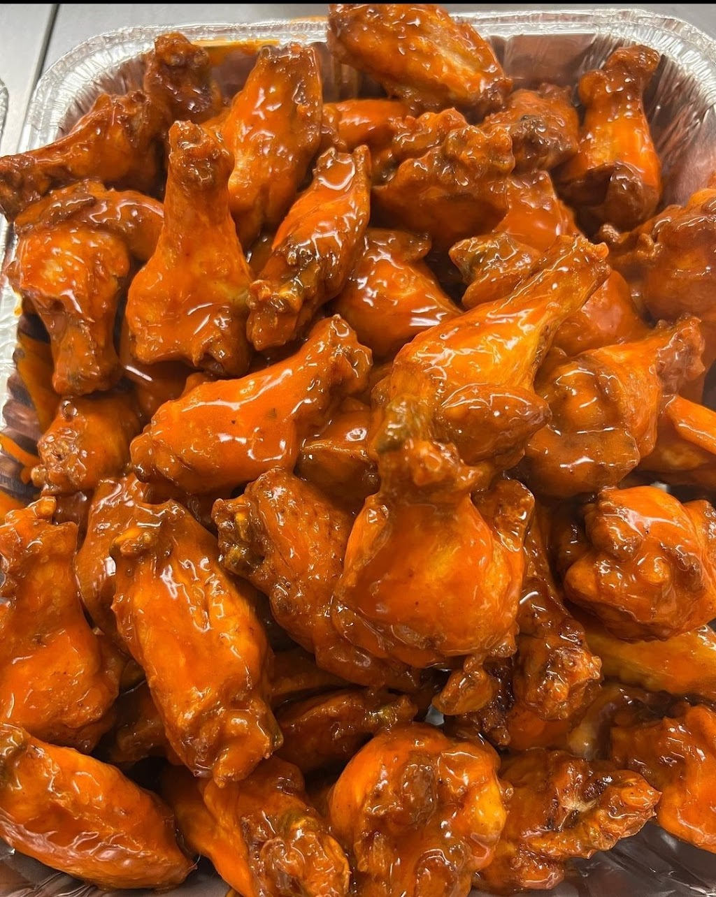 Mike Larrys Wings | restaurant | 5744 S Sherwood Forest Blvd, Baton Rouge, LA 70816, USA | 2252007269 OR +1 225-200-7269