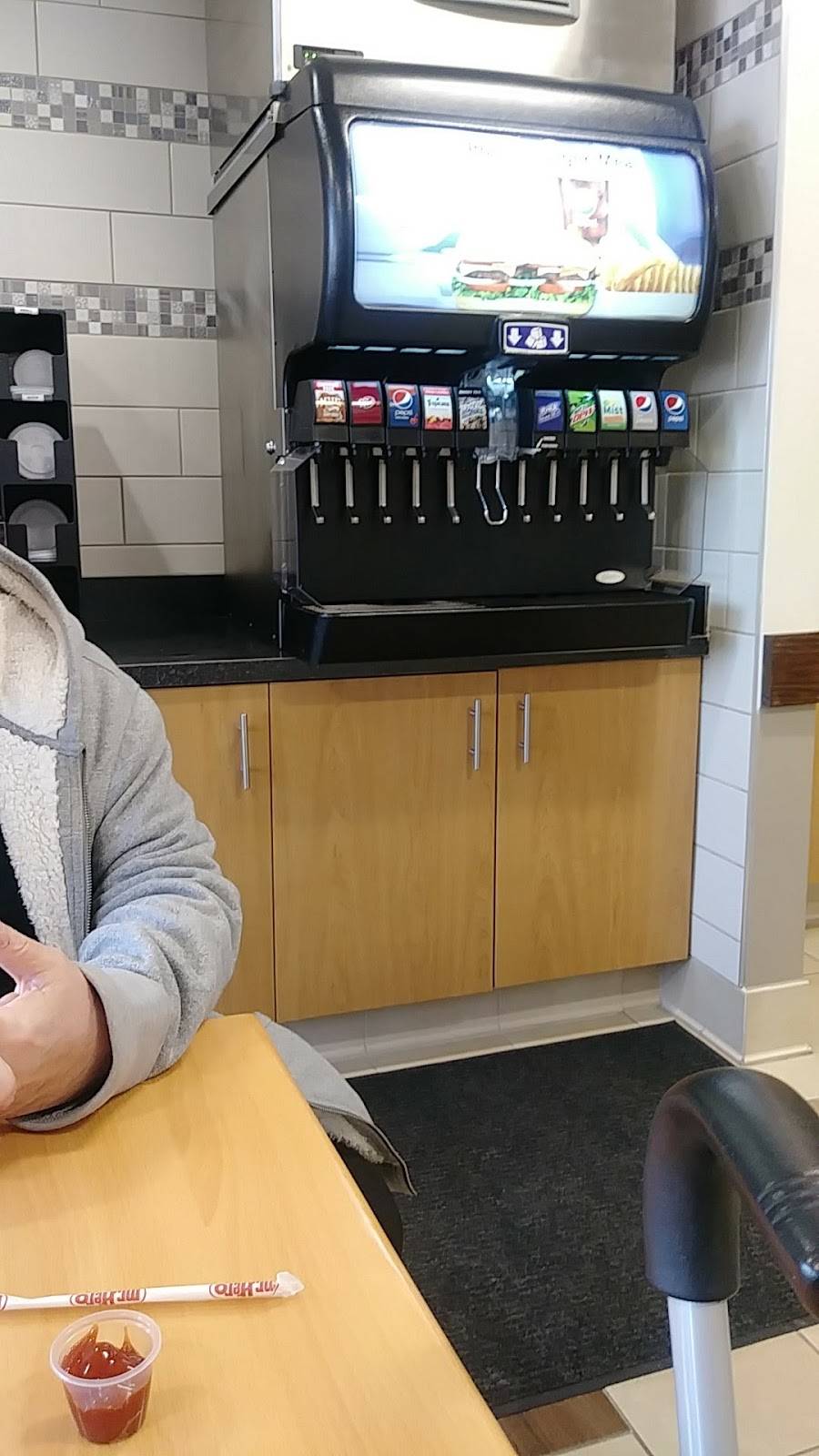 Mr. Hero | meal takeaway | 13720 Lorain Ave, Cleveland, OH 44111, USA | 2162527676 OR +1 216-252-7676